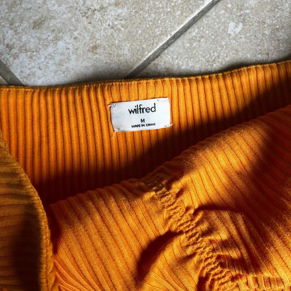 Aritzia Summery Tube Top